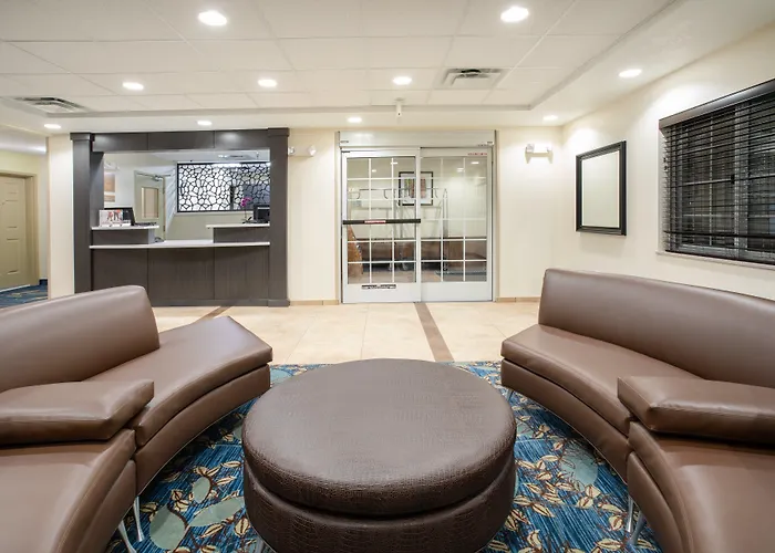 Candlewood By Ihg Hotel