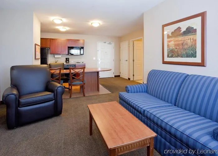 Candlewood By Ihg Cheyenne